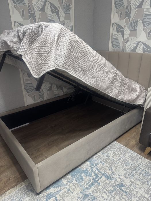 Кровать 120 с матрасом …