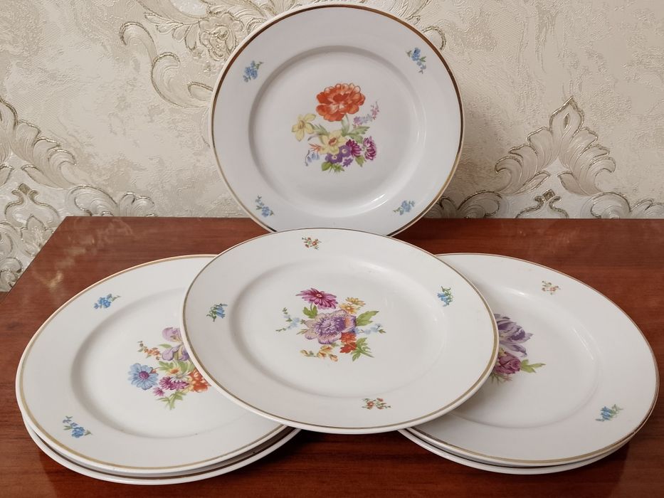 Тарелки плоские и суповые. Винтажные
