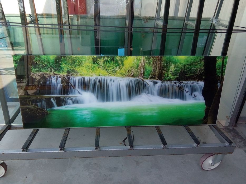 Placări baucatari cu sticlă