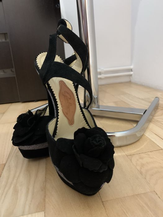 Sandale marimea 37 negru-argintiu