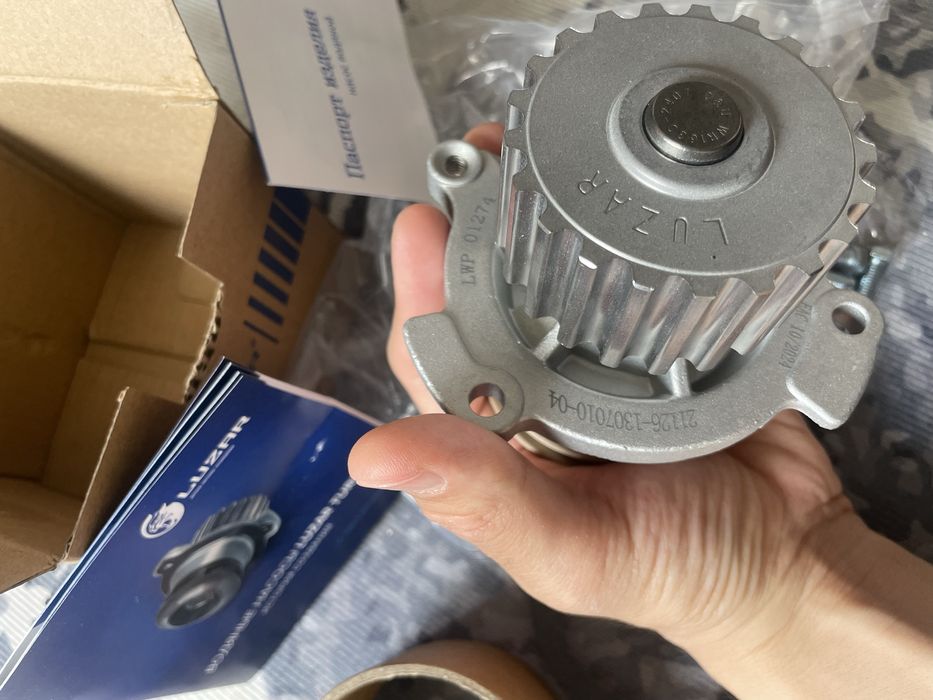 Продам водяной насос (помпа) LWP 01274