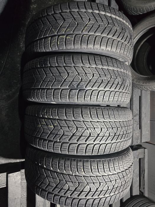 Anvelope 235/50 R18 PIRELLI de iarna