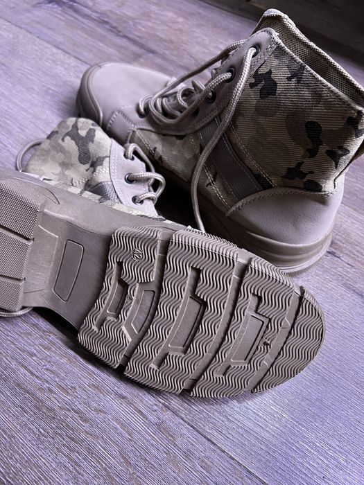 Продам горные летние ботинки