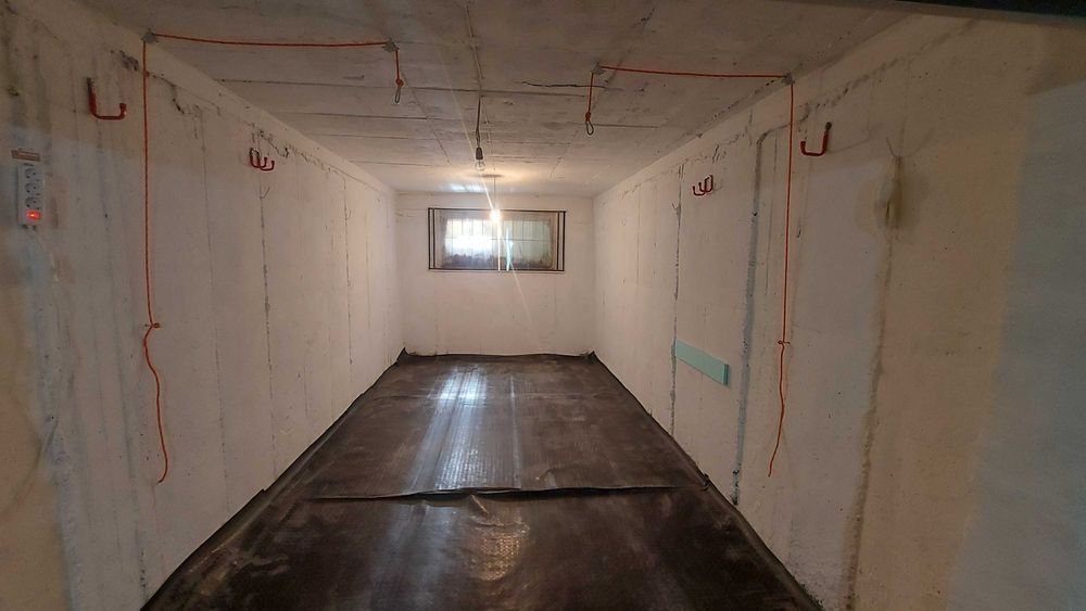 Продава се Гараж / Паркомясто в София, Зона Б-5 - 16 кв.м за 1753 €/кв.м - Снимка #1
