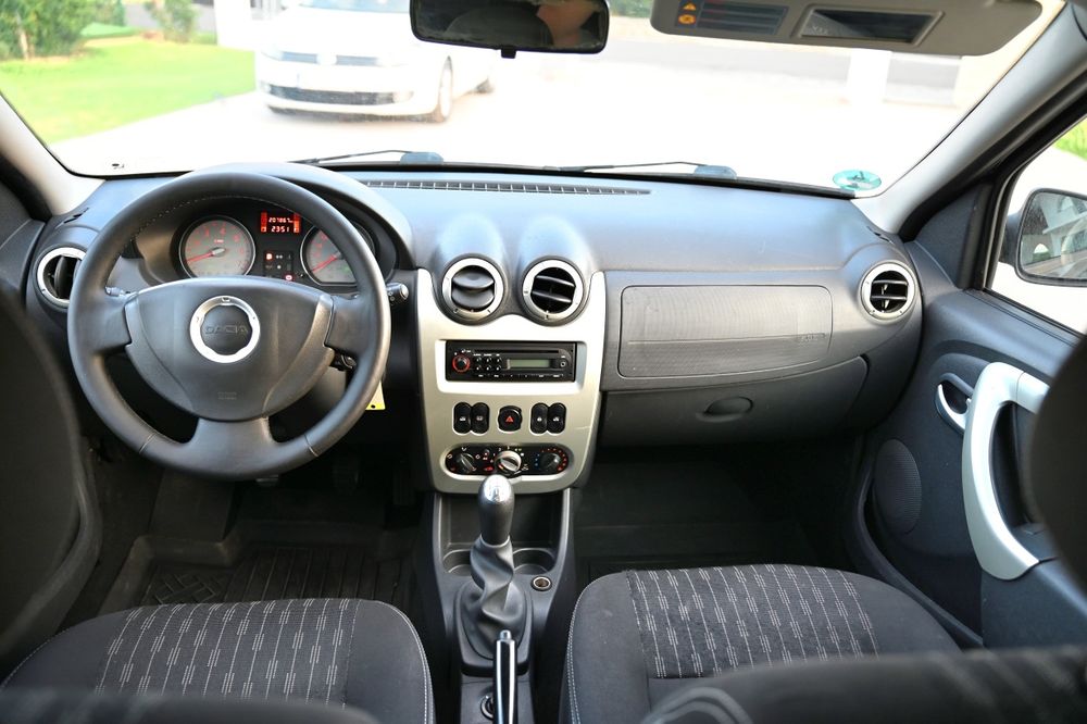 Vând Dacia Logan MCV 1.6 16v- 7 locuri