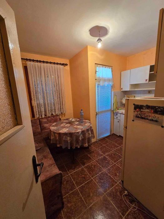 Продава се Двустаен апартамент в Свиленград - 67 кв.м за 914 €/кв.м - Снимка #2