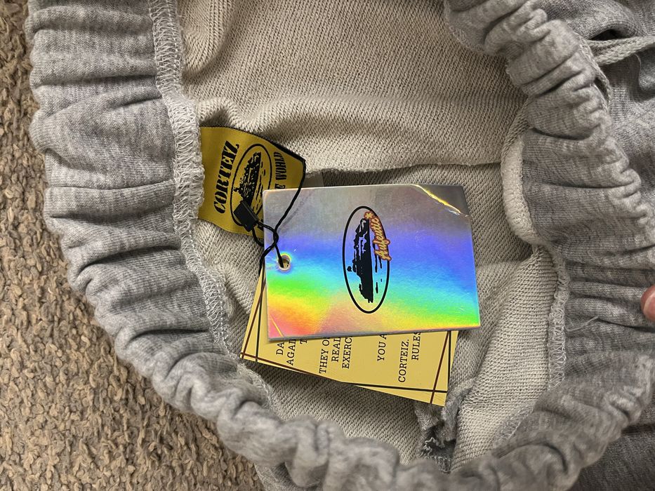 Pantaloni corteiz noi nouti marimea S