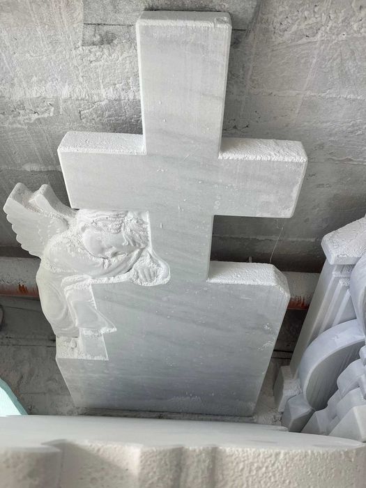 Execut monumente funerare