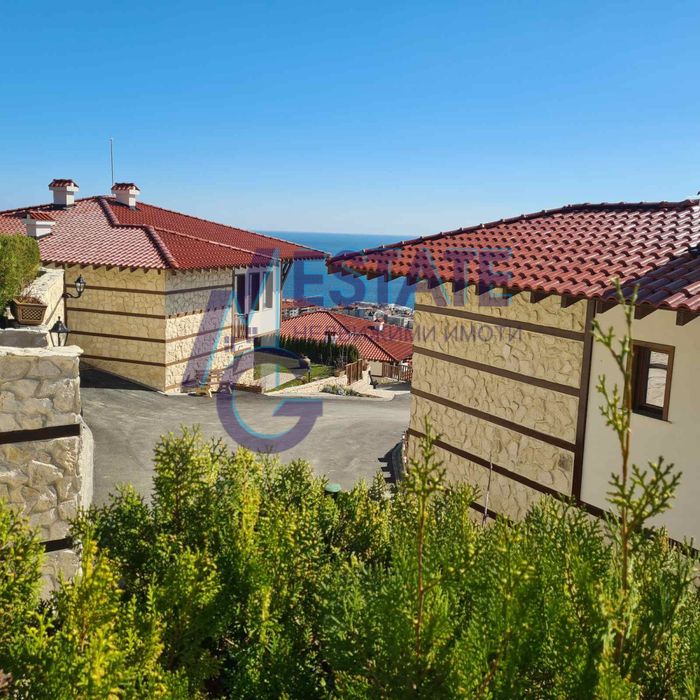 Продава се Къща в Свети Влас - 299 кв.м за 1535 €/кв.м - Снимка #3