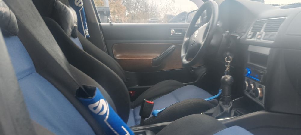 Фолксваген голф 4 топ състояние