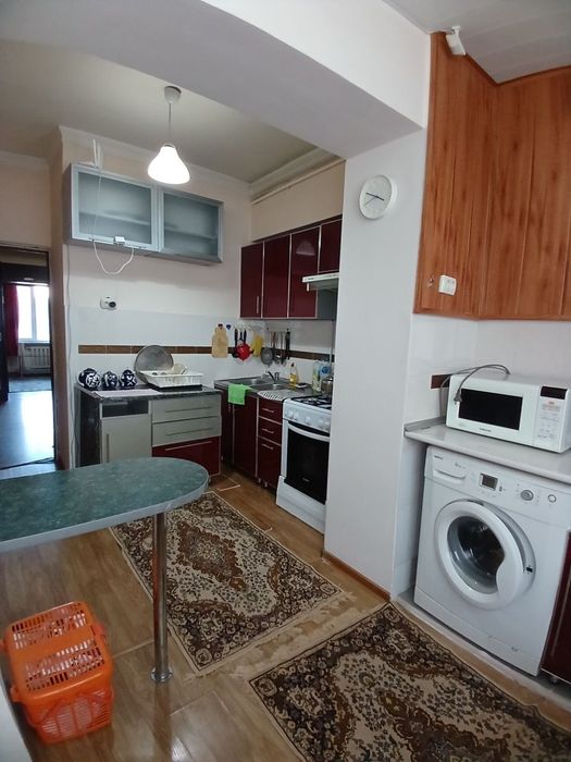 Срочно продам 4х комнатную квартиру в самом центре. Аллайский.ц4