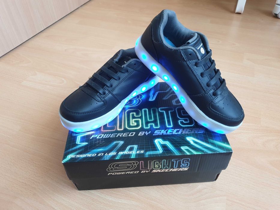 Adidasi originali Skechers S-Lights cu lumini incarcare MiniUSB nr.33