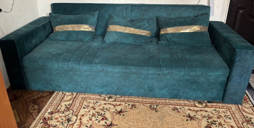 Продам диван в хорошем состоянии