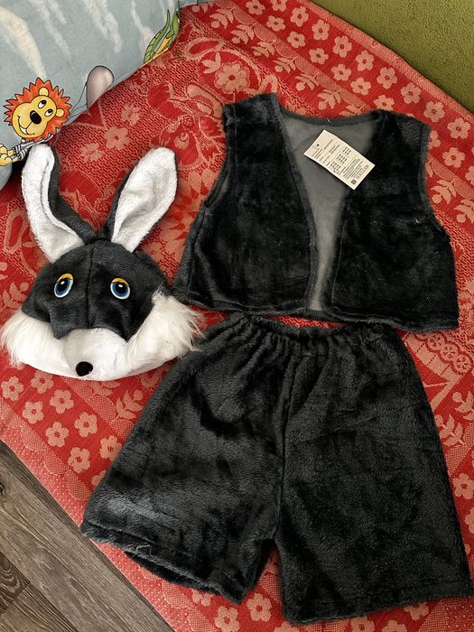 Продам новгодний костюм