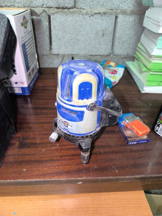 Лазерный уровень в отличном состоянии