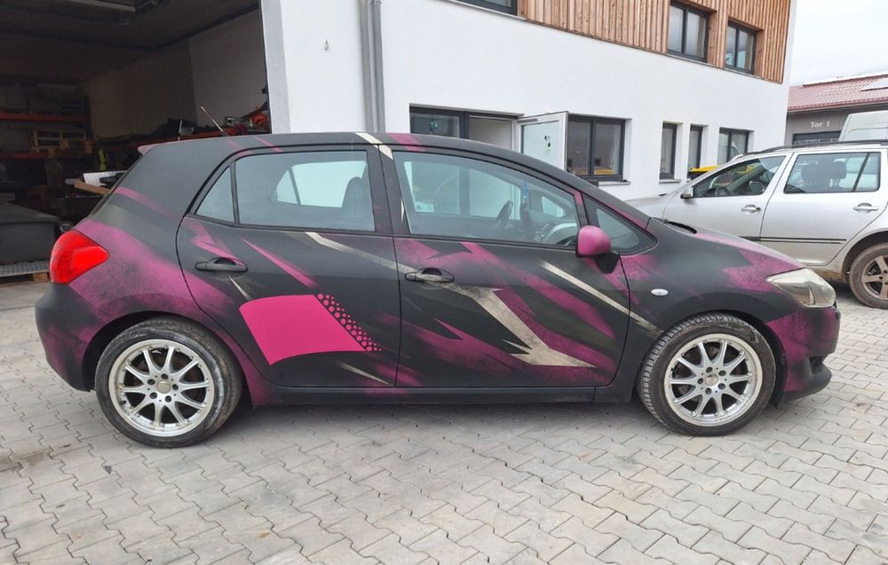 Тойота Аурис / Toyota Auris 2.2 d cat на части