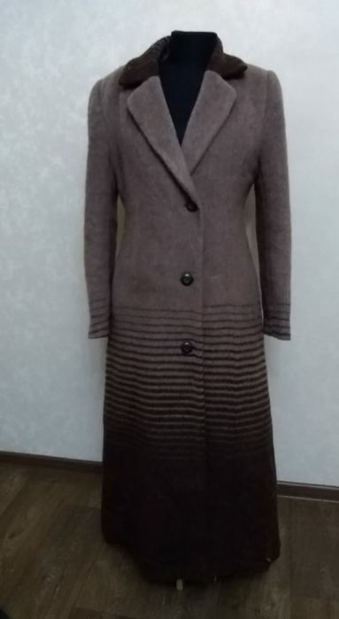 Пальто женское зимнее.