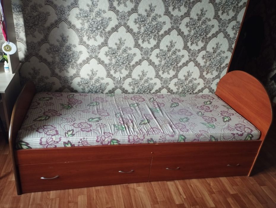 Продам кровать односпальная