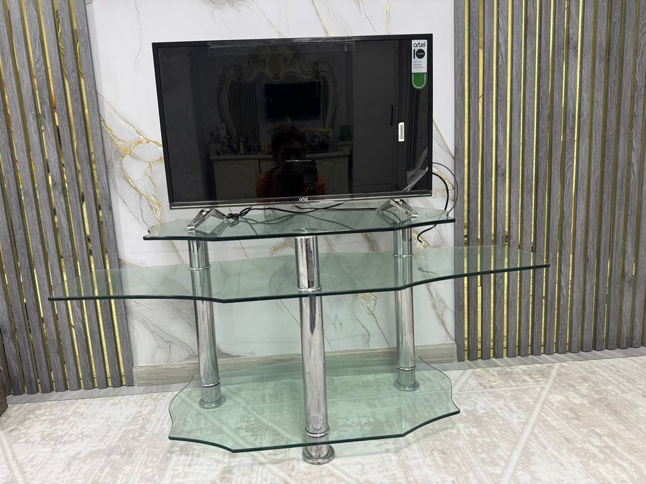 Televizo'r va pastavka