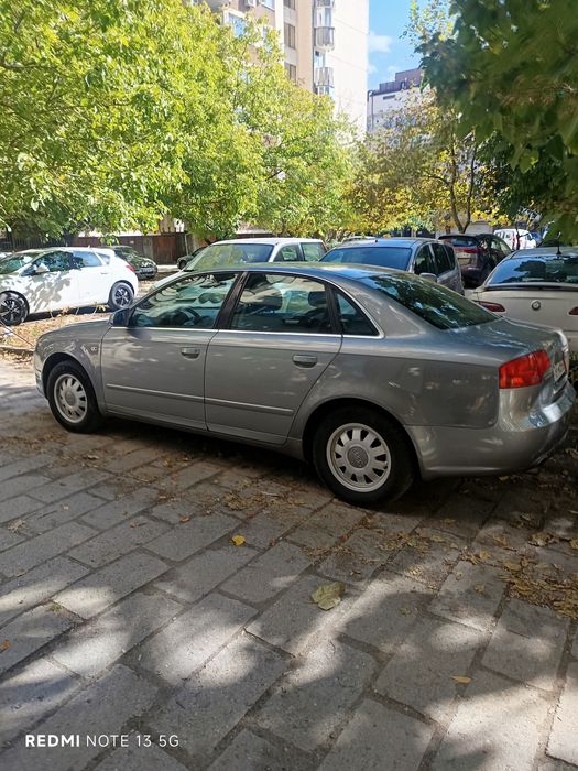 Ауди А4  1.6 бензин 102k