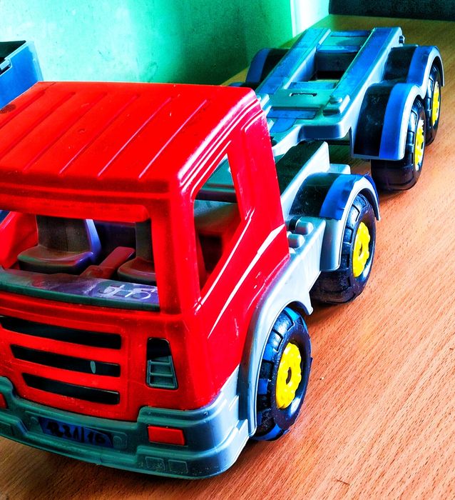 Продам Машинки для мальчика