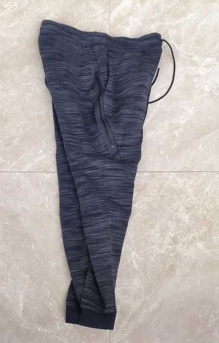 Nike Tech Fleece размер M