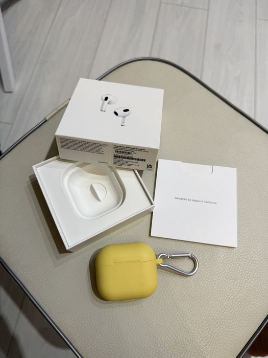 AirPods 3 от Apple наушники