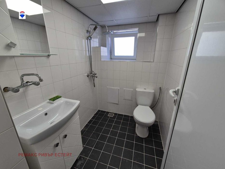 Продава се Етаж от къща в Русе, Дружба 2 - 151 кв.м за 1046 €/кв.м - Снимка #13