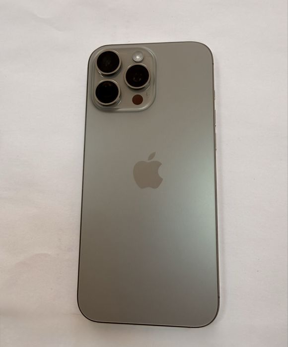 Iphone 16 pro max natural titan