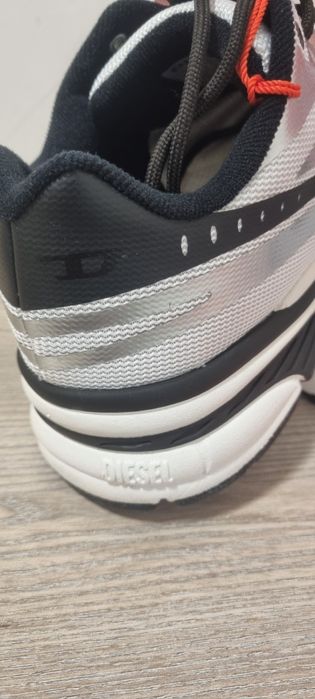 УНИКАТ !!!  Оригинални DIESEL  44 номер