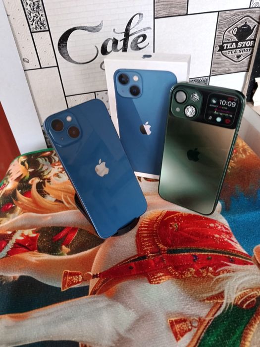 Продам Айфон 13 память 128