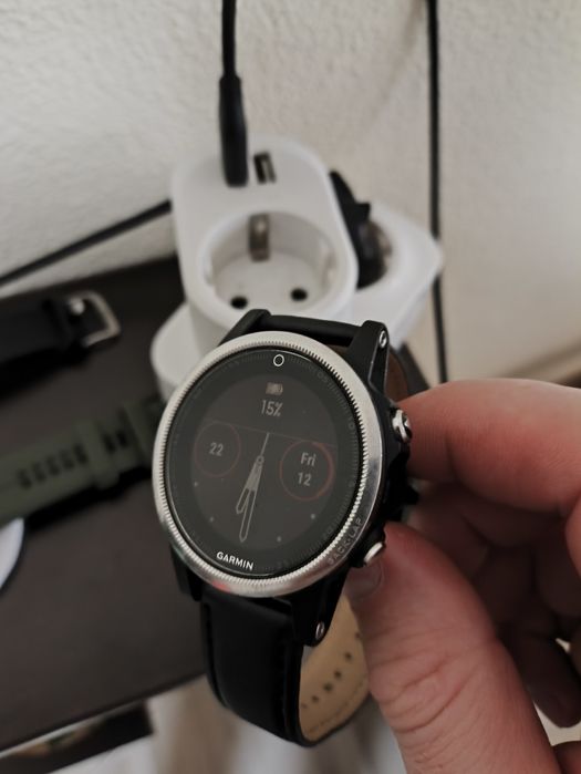 Garmin fenix 5s смарт часовник