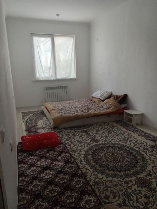 SERGILI SUPUTNIKDA 1 etaj uy sotiladi