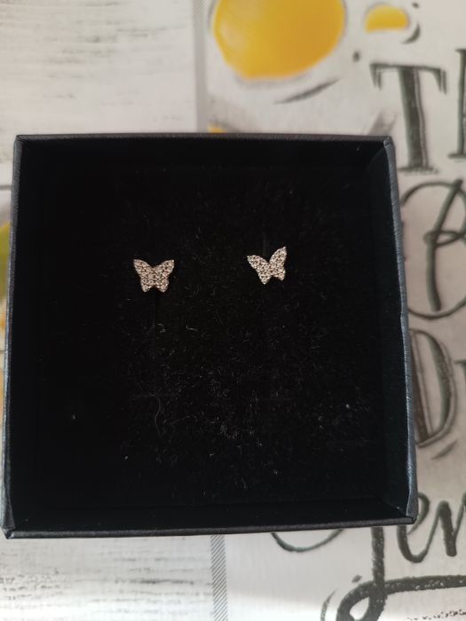 Сребърни обеци различни видове