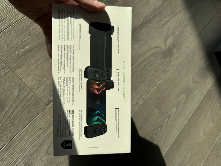 Геймпад для iphone айфона, Razer Kishi v2