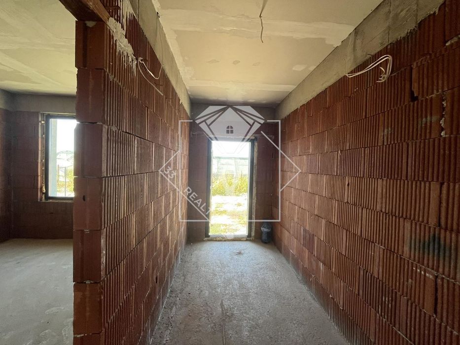 Продава се Къща в с. Оризари, Област Пловдив - 100 кв.м за 1530 €/кв.м - Снимка #2