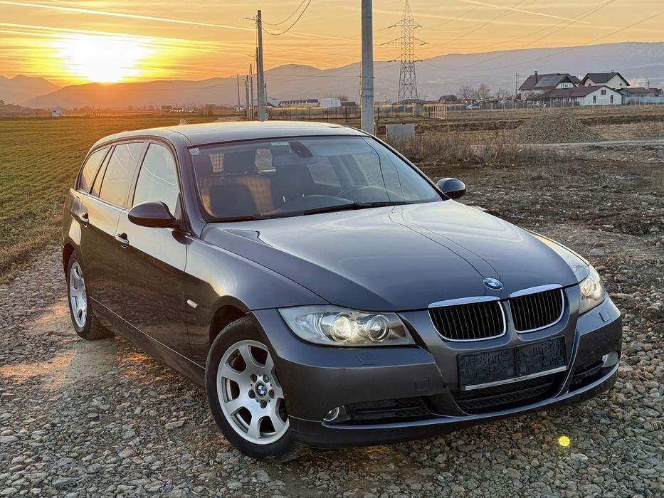 BMW Seria 3 e90 // 2.0 Diesel M47 // Navi Mare// Xenon // Pilot // Senzori // Comenzi Volan
