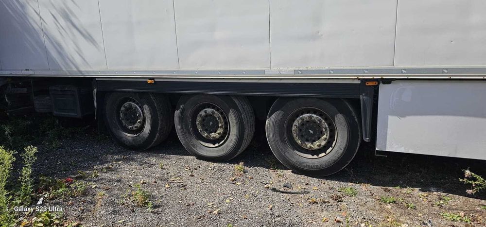 Semiremorca frigitehnica SCHMITZ CARGOBULL-CARRIER VECTOR 1950MT (dubla temperatura) INMATRICULATA!!!