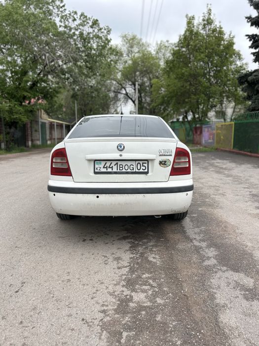 Шкода Октавия 1.8 турбо