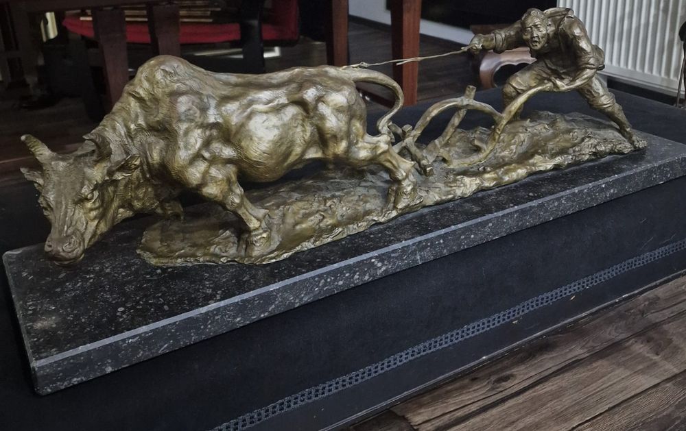 statueta bronz masiv