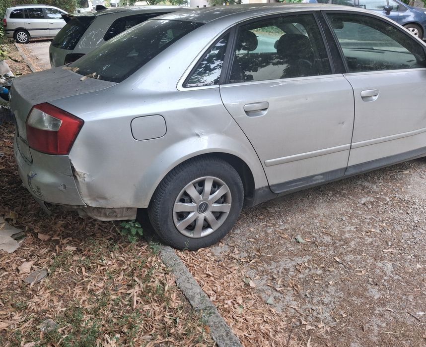 Ауди а4 б6 1,9 TDI  131 к.с автоматик