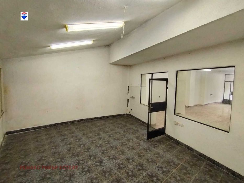Продава се Магазин в Русе, Хъшове - 130 кв.м за 892 €/кв.м - Снимка #11