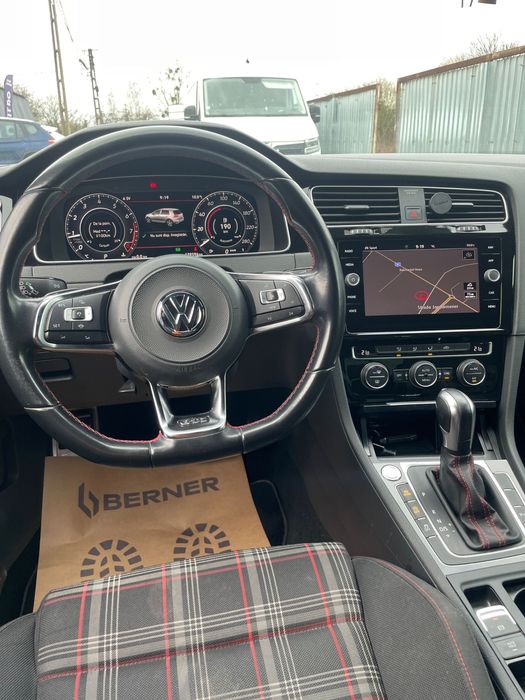 VW Golf 7 GTI Performance