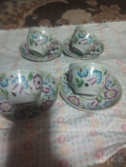 Чайный сервиз 4 чашки и блюдца винтаж ссср