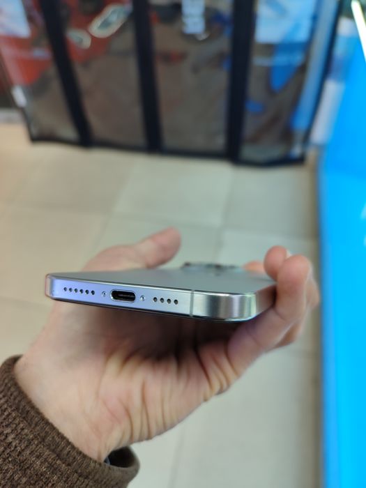 iphone 15 pro max 256gb | srochno | palasa | 555$