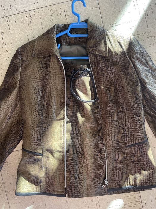 compleu geaca cu fusta