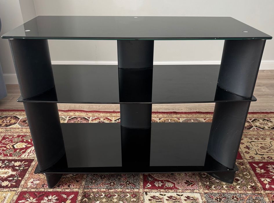 Столик под телевизор