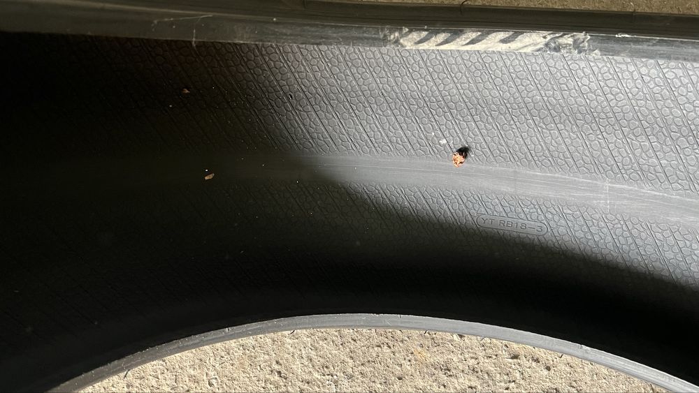 Придам б/у шины 225/40/18