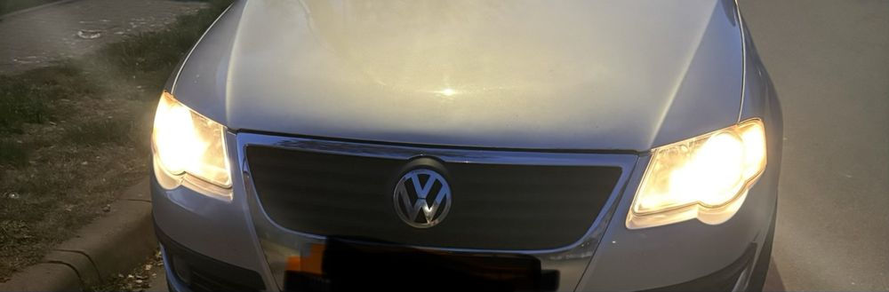 Vand faruri vw passat b6