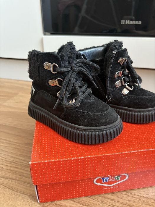 Продам сапожки детские зима размер 23